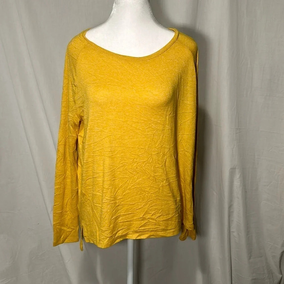 women's golden yellow long sleeve Old Navy top size small - Picture 1 of 3
